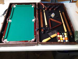 lot 18 image: Complete Tabletop miniature Pool se...