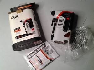 lot 6 image: Black and Decker VPX 7v 75psi batte...