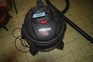 lot 660 image: 16 Gallon Shop Vac 6.0 See Photos...