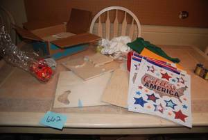 lot 662 image: Craft Wood, Totes, Fabric, window C...