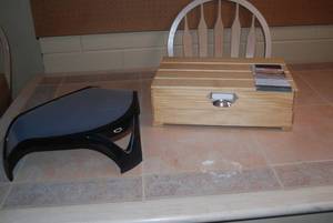 lot 676 image: Threshold Monitor Stand and Additio...