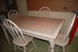 lot 681 image: Large Dining Room Table 65 X 38 X...