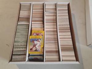 lot 727 image: Enormous Lot of Baseball Cards...
