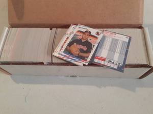 lot 728 image: Box of Fleer Baseball Cards See Ph...