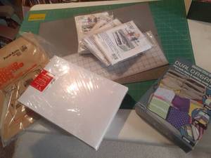 lot 739 image: Storage Bags, Gift Boxes, Sewing Me...