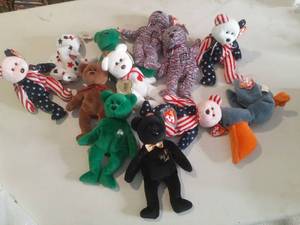 lot 276 image: Bag of Beanie Babies See Photos...