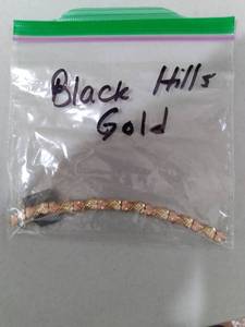 lot 509 image: Gorgeous Black Hills Gold Jewelry S...