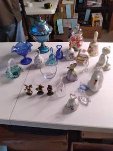 lot 585 image: Decorative baskets and bells, Cups ...