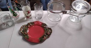 lot 589 image: Glassware and ceramics lot. Clear g...