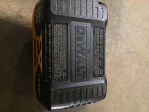 DEWALT DCB210 20V MAX XR 10.0Ah Lithium Ion Battery