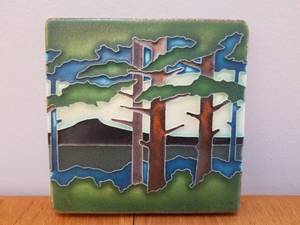 lot 20 image: Vintage Motawi Tile