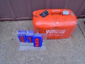 lot 19 image: Steel boat gas tank. Used condition. As shown.
