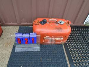 lot 21 image: Steel boat gas tank. Used condition. As shown.