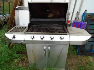 lot 28 image: Stainless steel grill. Used condition. As shown.