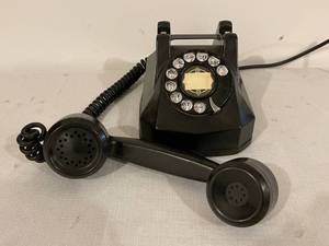 lot 64 image: Vintage Black Rotary Phone