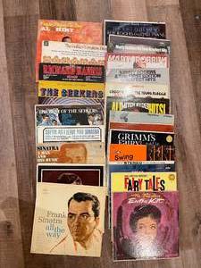 lot 104 image: Vintage Album Lot