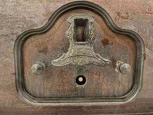 lot 107 image: Vintage Spartan Radio