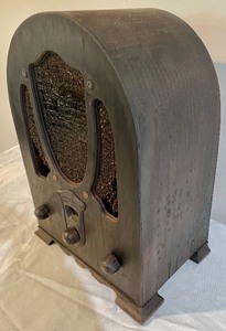 lot 2 image: General Electric Radio