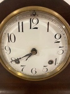 lot 173 image: Vintage Clock
