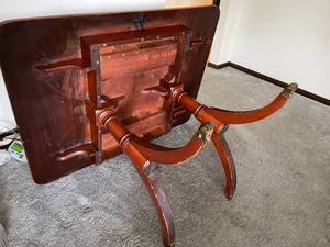 lot 213 image: Vintage Drop Leaf Table