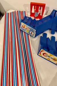 lot 286 image: Vintage Race Track Parts