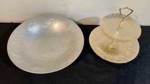 lot 322 image: Bowl and Dessert Tray