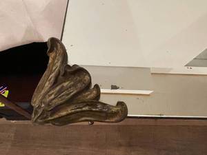 lot 377 image: Vintage Wall Mount Mirror With Brass Corners