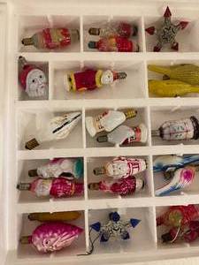 lot 404 image: Vintage Glass Christmas Light Bulbs