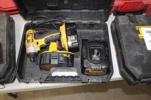 lot 368 image: DeWalt DC825 18V Cordless  14 Impact Driver  with Plastic Case, Batteries (x2), Charger