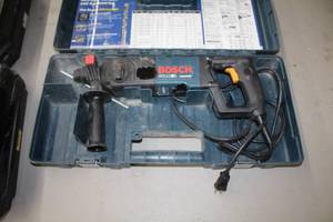 lot 380 image: Bosch 11224VSR Bulldog Drill  with Plastic Case