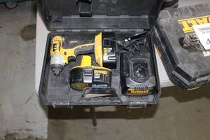 lot 418 image: DeWalt DC825 18V Cordless  14 Impact Driver  with Plastic Case, Batteries (x2), Charger