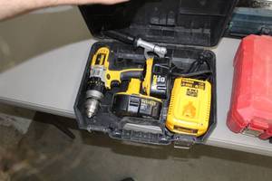 lot 417 image: DeWalt DCD940 18V Cordless  12 XRP DrillDriver  with Plastic Case, Batteries (x2), Charger