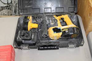 lot 388 image: DeWalt DC212 18V Cordless SDS Hammer  with Plastic Case, Batteries (x2), Charger