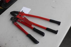lot 429 image: Lot of (2) Bolt Cutters