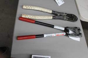 lot 439 image: Lot of (2) Cable Cutters