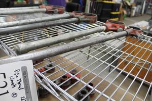 lot 521 image: Lot of (2) Pipe Thread Wrenches  - 2-12, 3-12