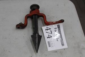 lot 474 image: Pipe Vise