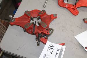 lot 487 image: Ridgid Pipe Threader