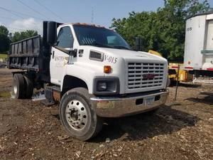 2006 GMC C7500 Duramax 2 Door Conventional Cab BBC 105in. Dump Truck