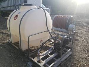 Commercial Sprayer with 425-Gallon Poly Tank, Hoses, Pump