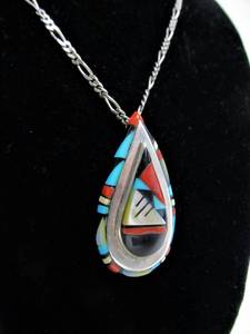 lot 11 image: Signed Southwestern Zuni Inlaid Sterling Pendant Necklace