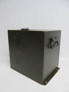 lot 15 image: Nice 5-Drawer Heavy Duty Steel Parts Cabinet FULL of Fittings