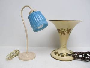 lot 35 image: Pair of Vintage DeskTable Lamps