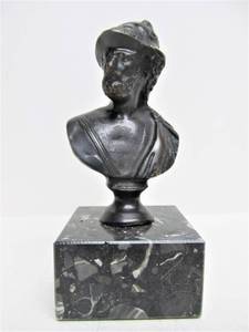 lot 40 image: Small Vintage Bronze Bust on Beveled Marble Base - Menelaus King of Sparta