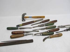 lot 41 image: Group of Vintage Cobblers etc Tools