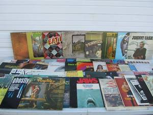 lot 17 image: Lot of Approx 50 Vintage Vinyl Records #1 - Mostly Rock & Pop