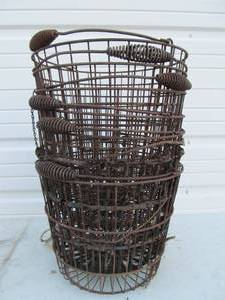lot 23 image: Old Metal Wire Baskets & Galvanized Scuttle Pot