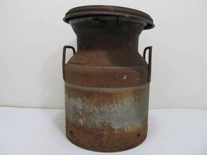 lot 121 image: Vintage Smaller Sized NORTHLAND Dairy Milk Can