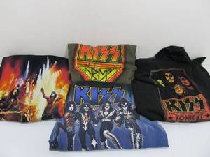 lot 131 image: Group of KISS T-Shirts 