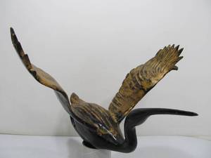lot 154 image: Larger Vintage Japanese Carved & Painted Wooden Flying Crane